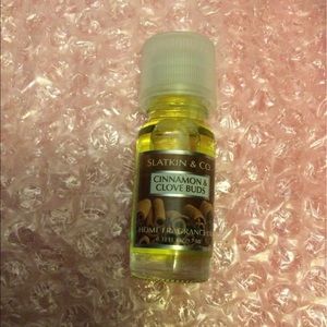 Slatkin & co Cinnamon Clove & Buds oil